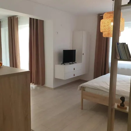 Апартаменти Life Coresi