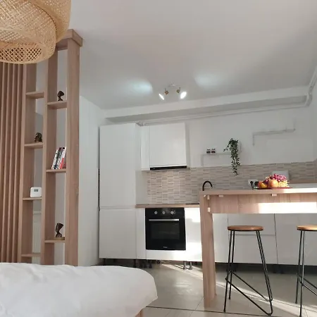 Апартаменти Life Coresi